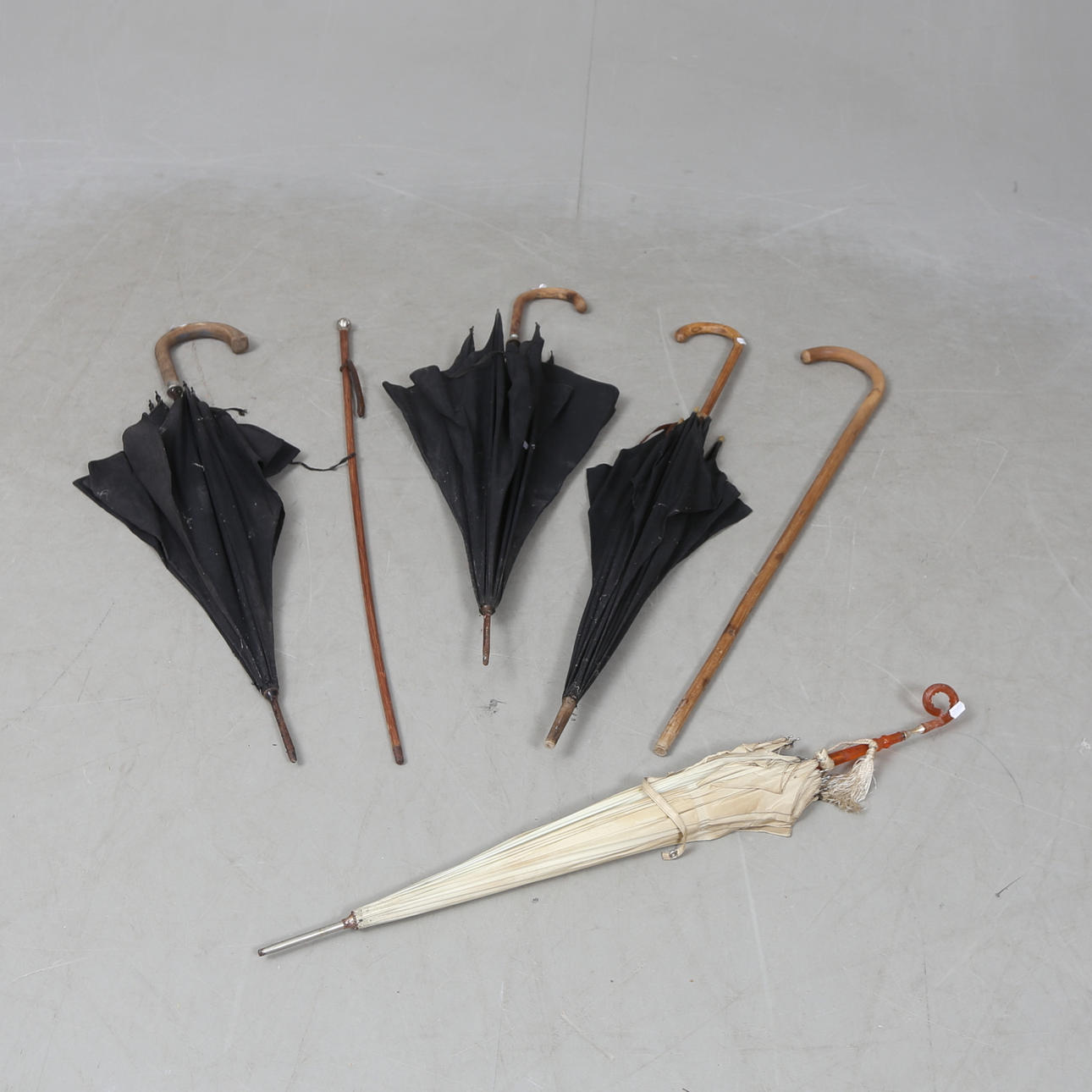 PARAPLYN OCH KÄPPAR, 1900-tal.