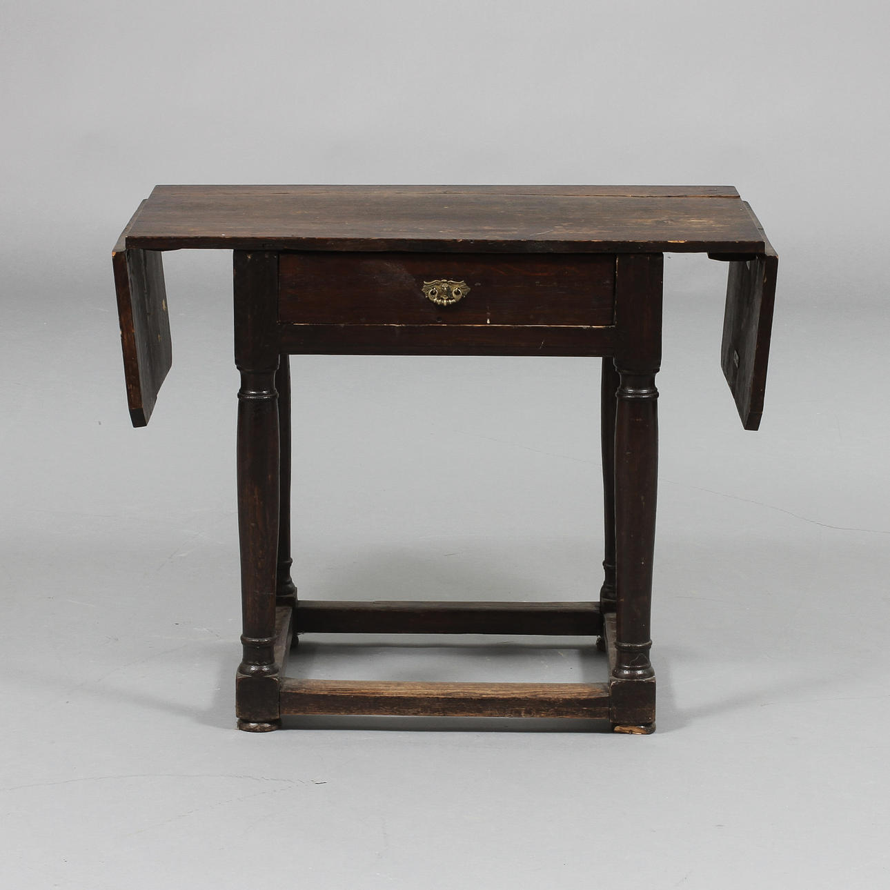 BORD, barock, underrede 1700-tal.