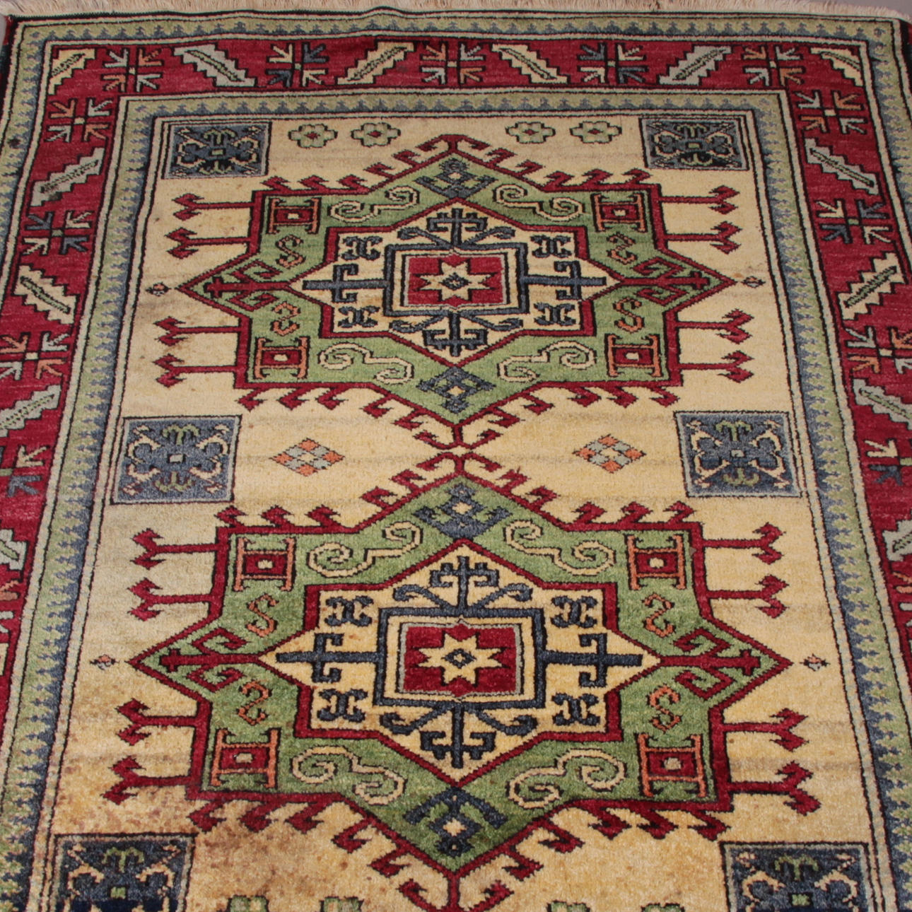 MATTA, Orientalisk, 197 x 137 cm.