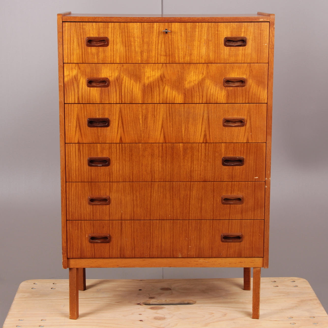 BYRÅ, teak, 1950/60-tal.