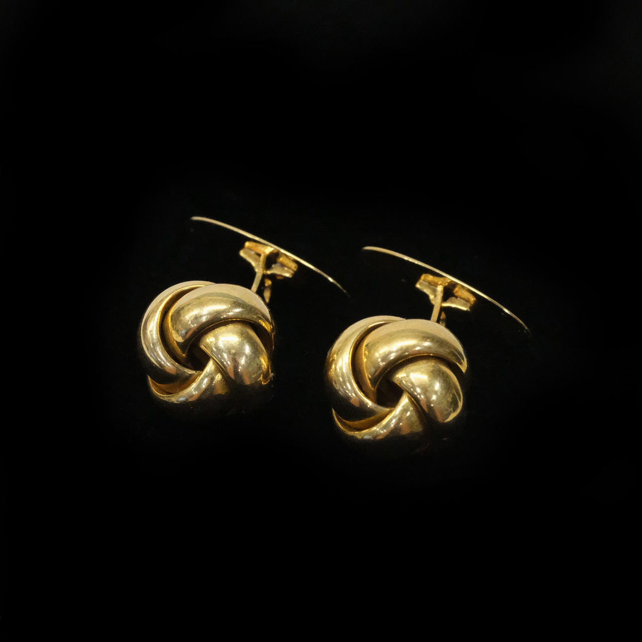 MANSCHETTENKNÖPFE, EIN PAAR, 18 KARAT GOLD.