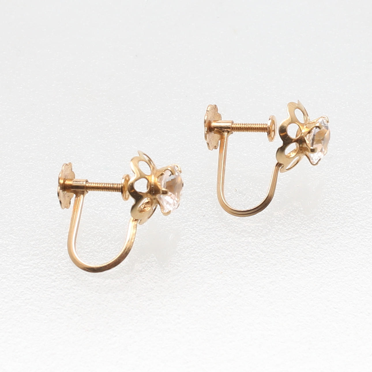 ÖRHÄNGEN, guld 18k med kvarts, 1900-tal, totalvikt 1,45 gram.