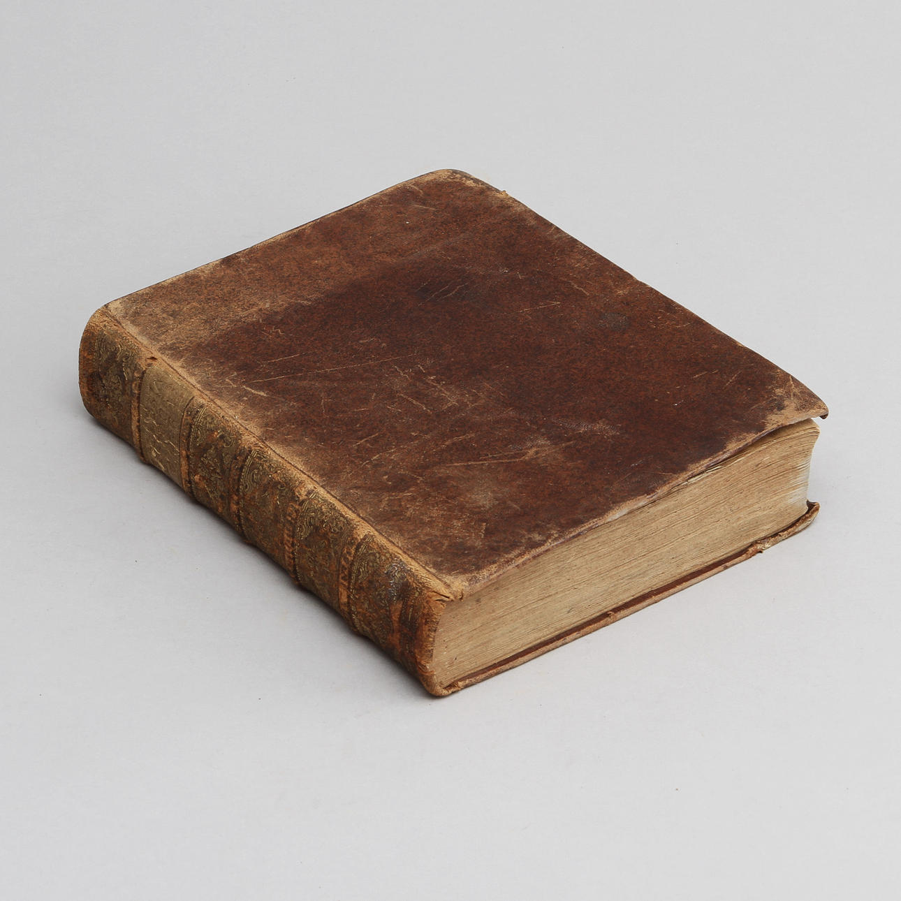 BOK,"WILSKMAN, SVEN: Swea rikes ecclesiastique wärk, i alphabetisk ordning sammandragit, utur lag och förordningar, privilegier och resolutioner, samt andra handlingar. Första upplagan. Skara, Kongl. Privileg. Boktryckeriet 1760".