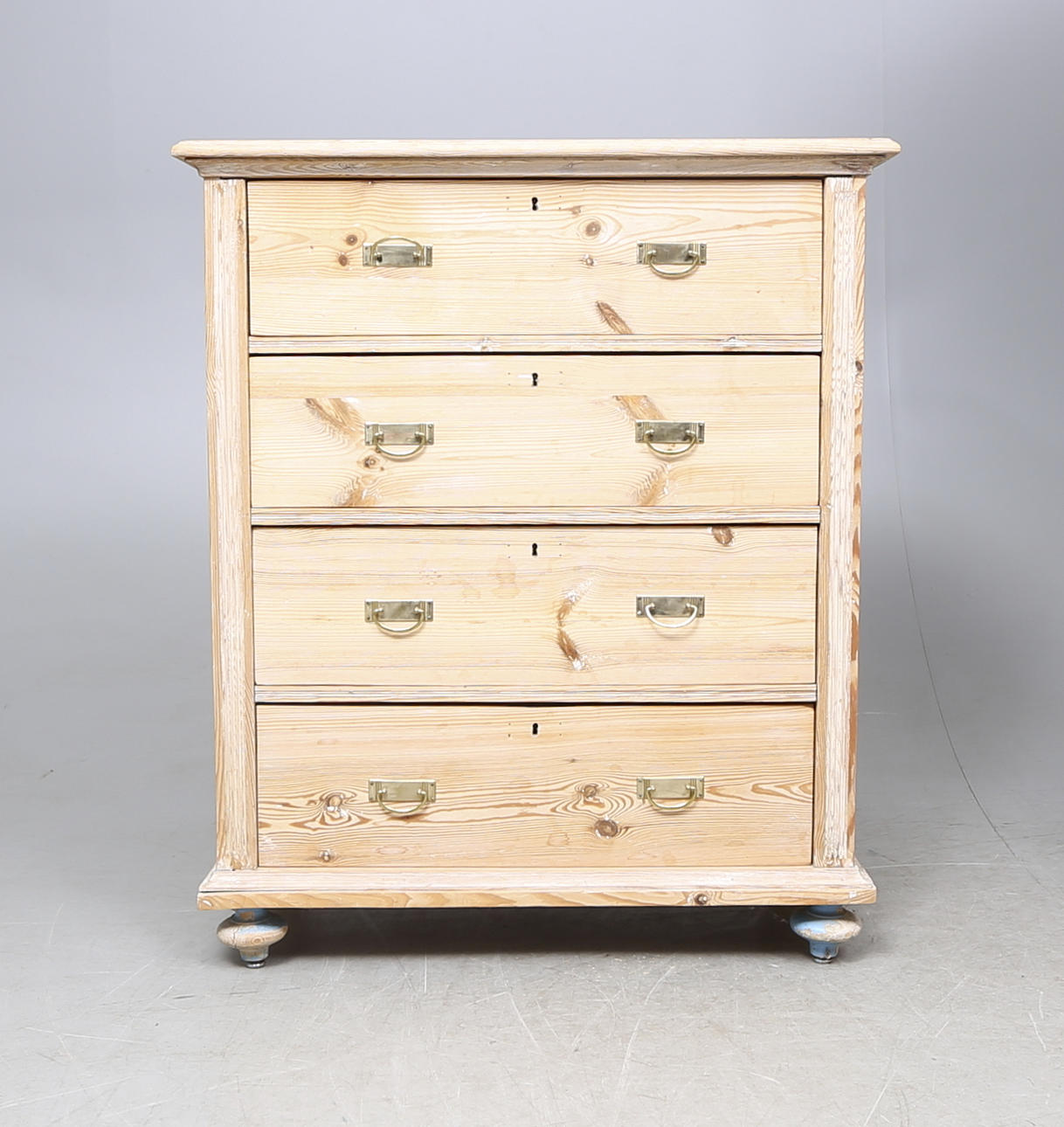 BYRÅ, 4 lådor, sekelskifte 1900.