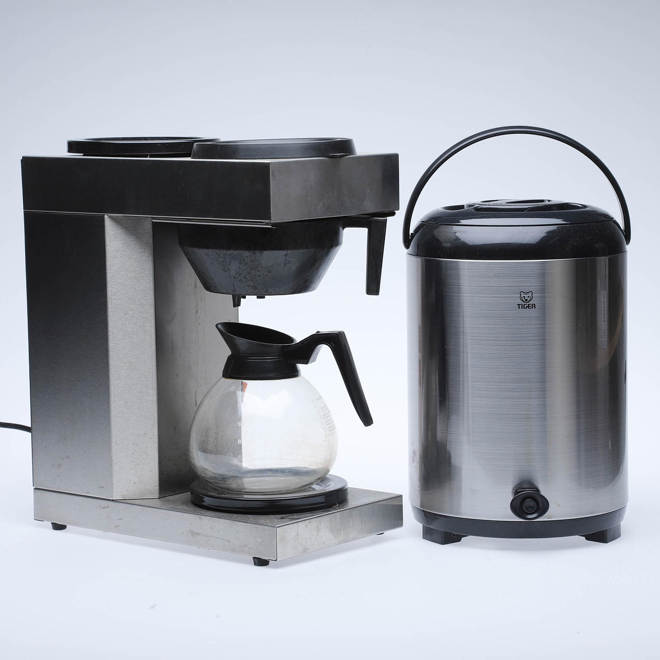 COFFEE MAKER Coffee Queen, thermos container TIGER.