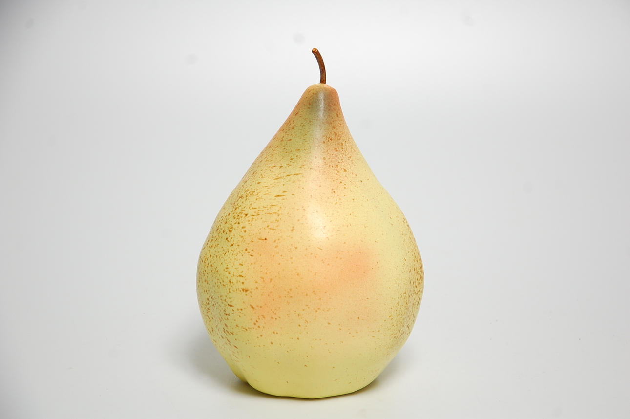 THOMAS BERGH. skulptur, keramik " Päron " signerad.