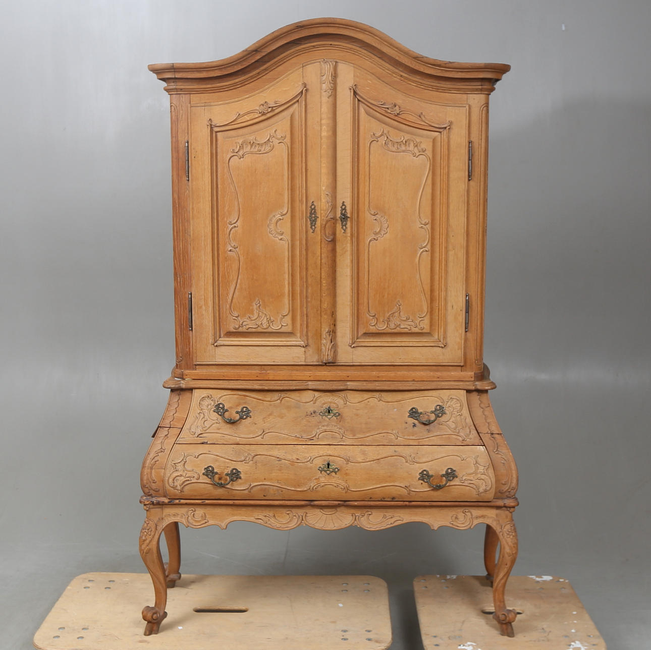 Un armario rococó del siglo XX.