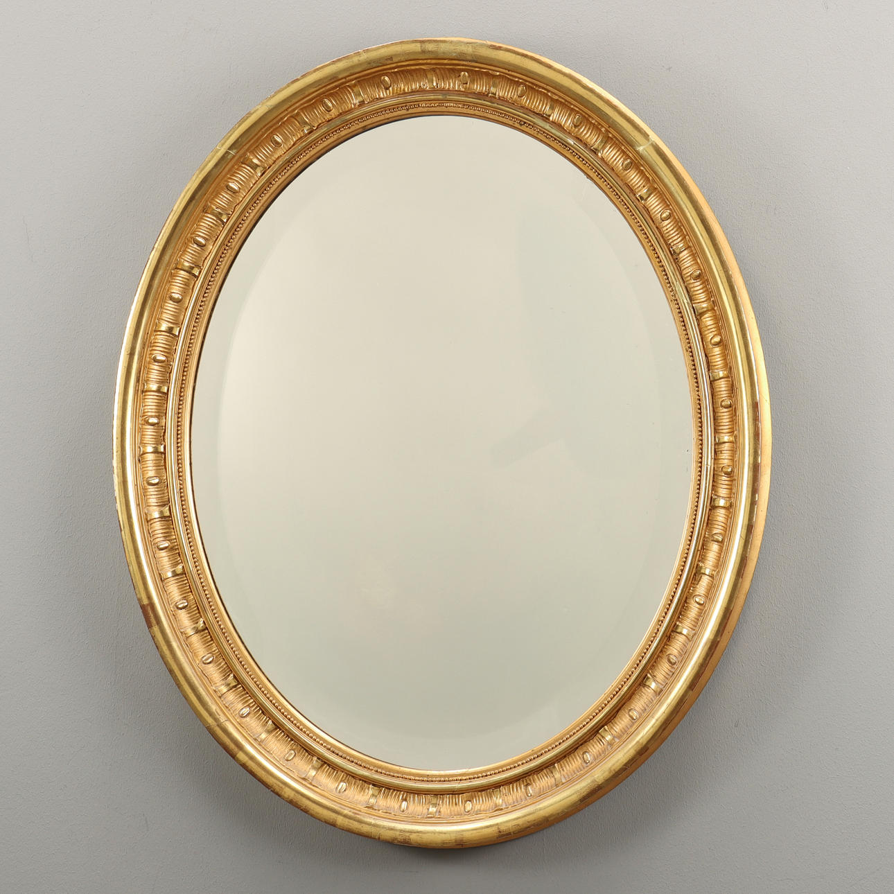 VÄGGSPEGEL förgylld.