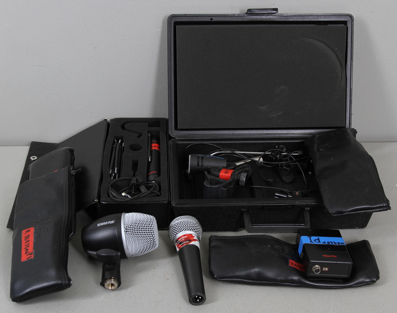 MYGGOR, 5 st, Ramsa, MIKROFONER, 3 st, Shure, Sennheiser, H/S Shure.