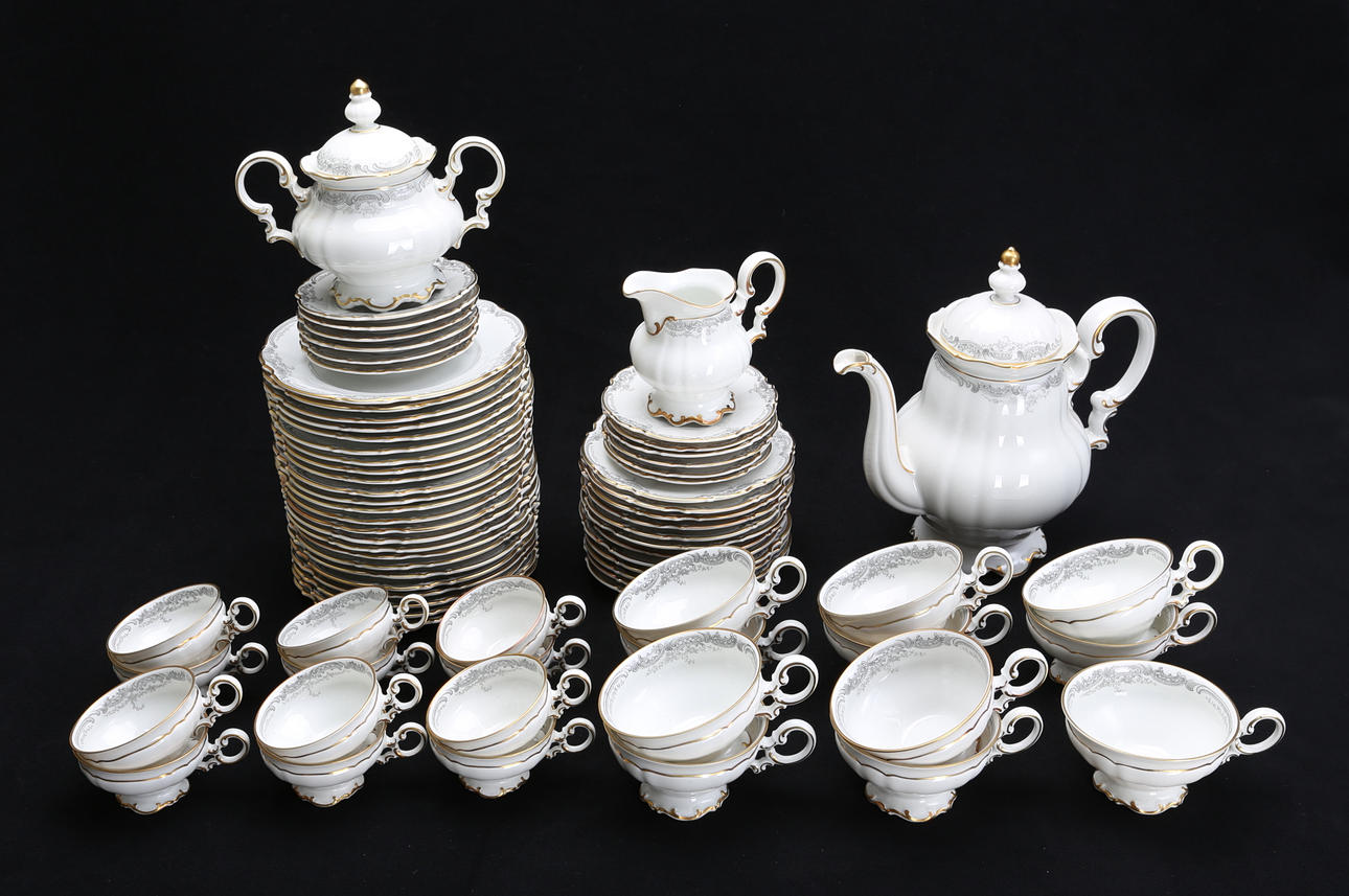 KAFFESERVIS, 74 delar, Hutschenreuther Selb Bavaria, 1900-talets senare del.