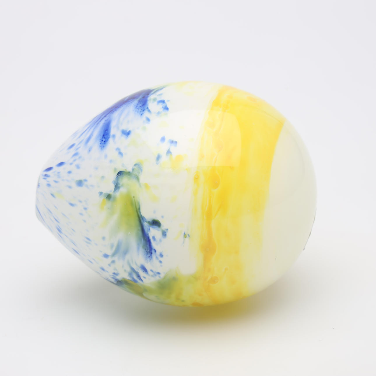 Decoration Egg / Kerttu Nurminen / Nuutajarvi iittala 1978 (1