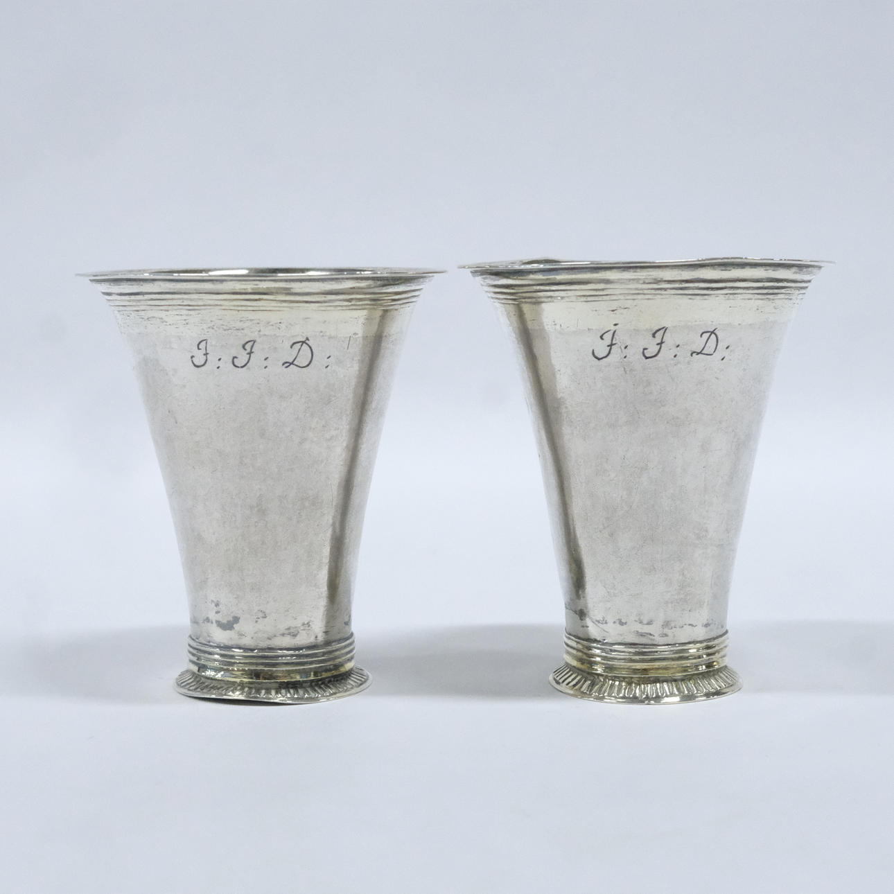 TVÅ POKALER SILVER 1700 TAL.
