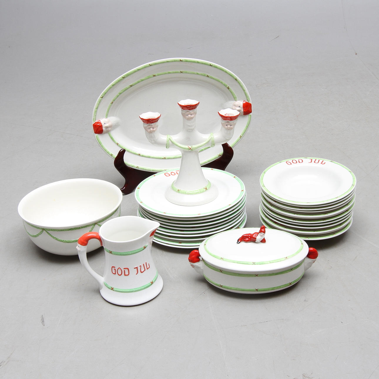 JULSERVIS, 27 delar, porslin, "God Jul", Gustavsberg, 1900-talets slut.
