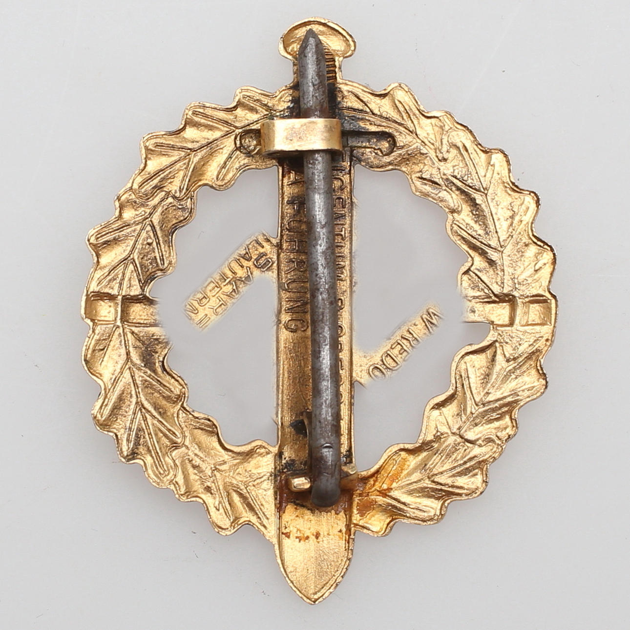 MEDALJ, Eklöv med dolk samt symbol, Tyskland 1930/40 talet.