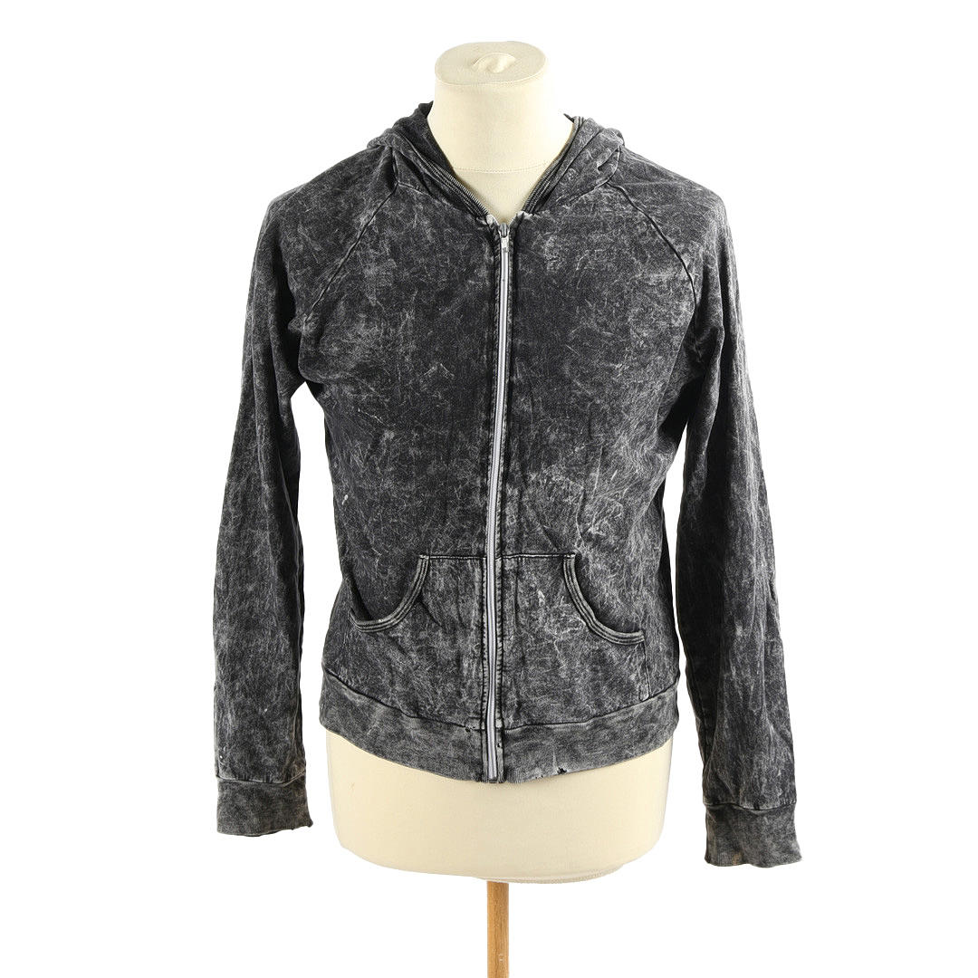 GRAUER KAPUZENPULLI VON ED SHEERAN.