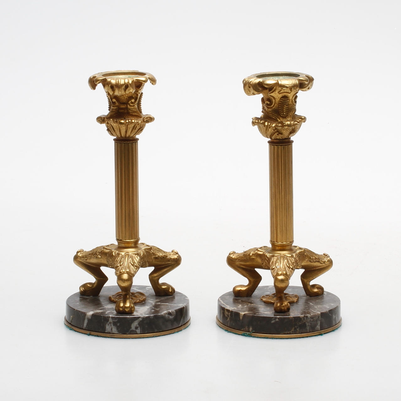 LJUSSTAKAR, ett par, empirstil, 1900-talets början.