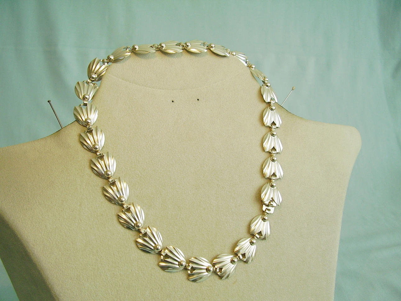 DESIGNER HALSBAND SILVER HERMANN SIERSBOL DANMARK.