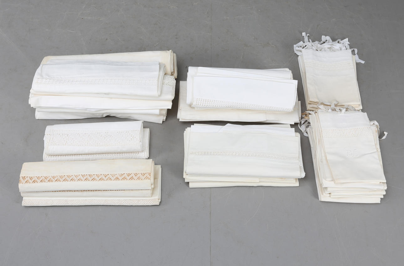 SÄNGLINNE, 42 delar, 1900-tal.