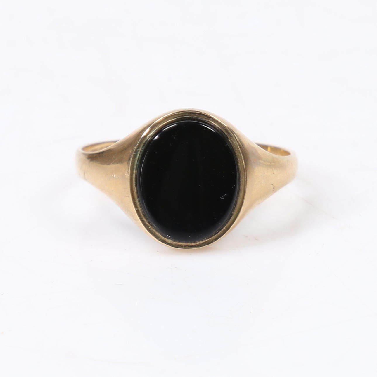 9CT GULD ONYX SIGNETRING.