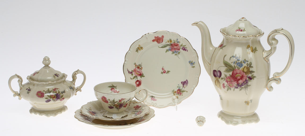 KAFFESERVIS, 21 delar, porslin, "Pompadour" Rosenthal.