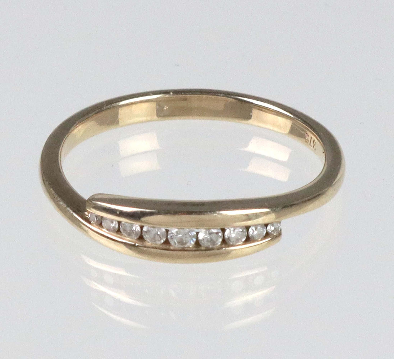 BRILJANT RING, 375 guld.