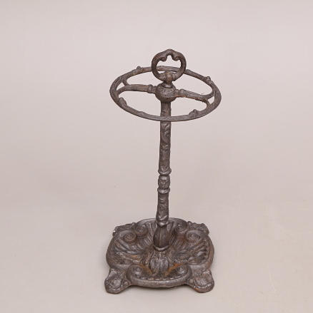 PARAPLYSTÄLL, gjutjärn, tidigt 1900-tal.