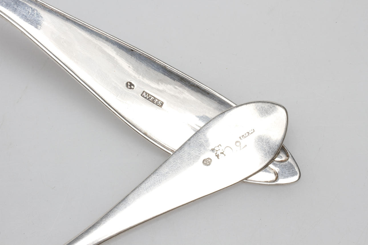 STRÖSKED och DESSERTSKEDAR, 4 st, LG Weis, Norrköping, omkring 1800.