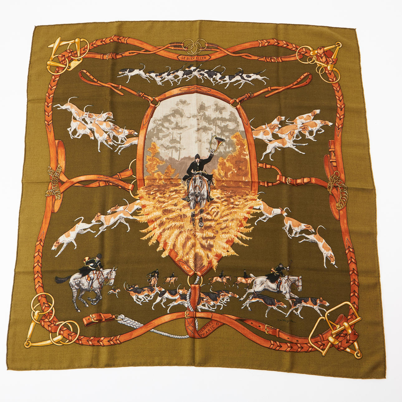 HERMÈS, chal, «Le Bien Aller».