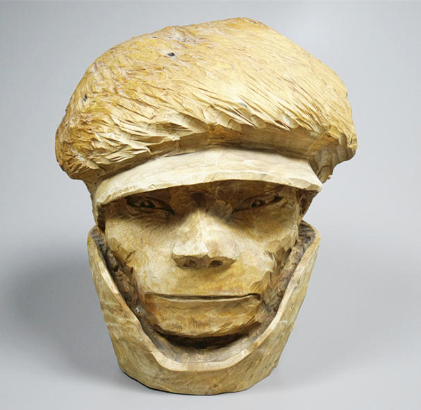 BENGT JONSSON. SKULPTUR, snidad björk Huvud.