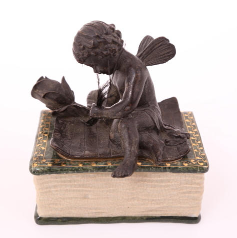 LOCKASK med ängeldekor, stenmassa / metall, 1900-tal.