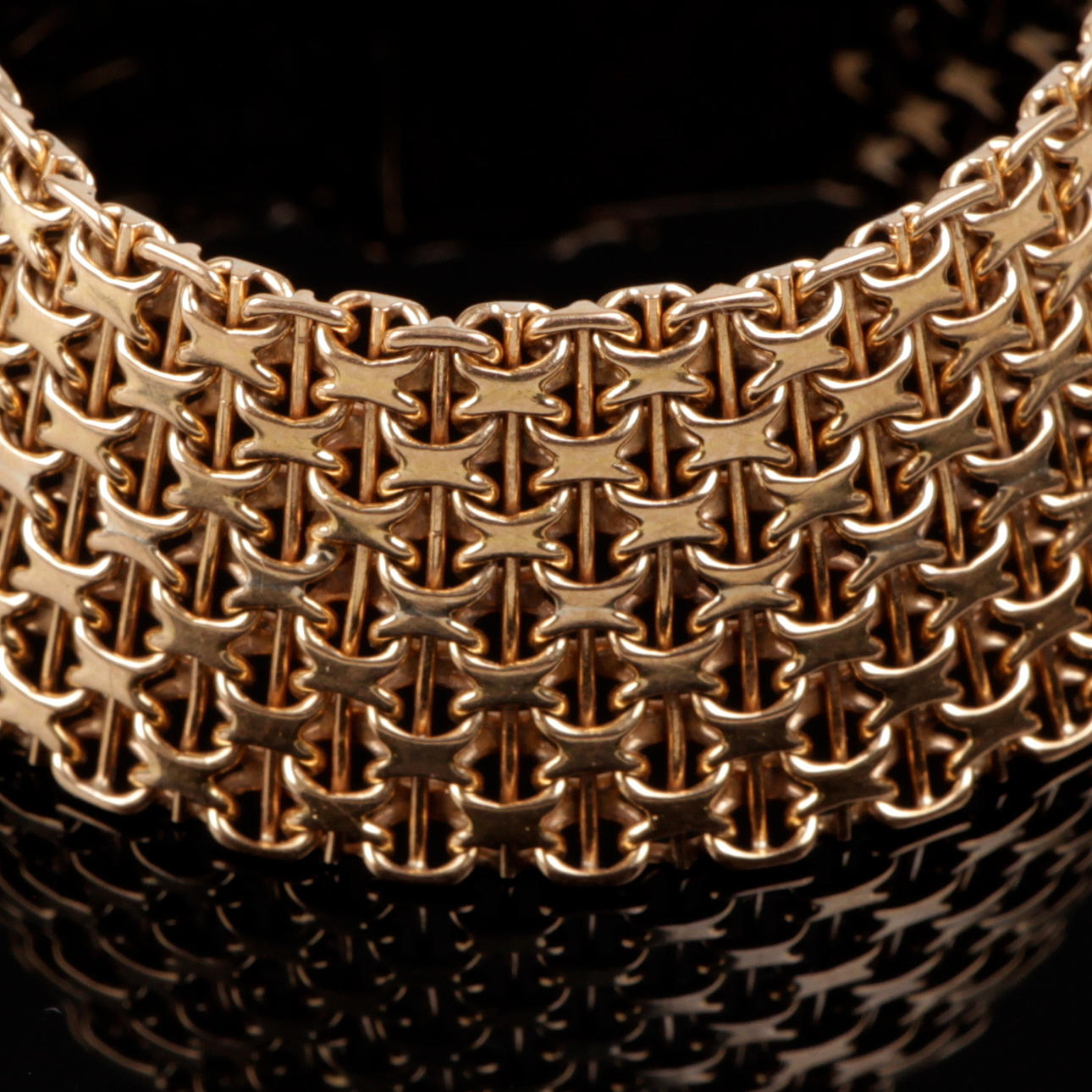 ARMBAND, x-länk, 18k guld, Esto Ab Guldvarufirman, Stockholm, 1965.