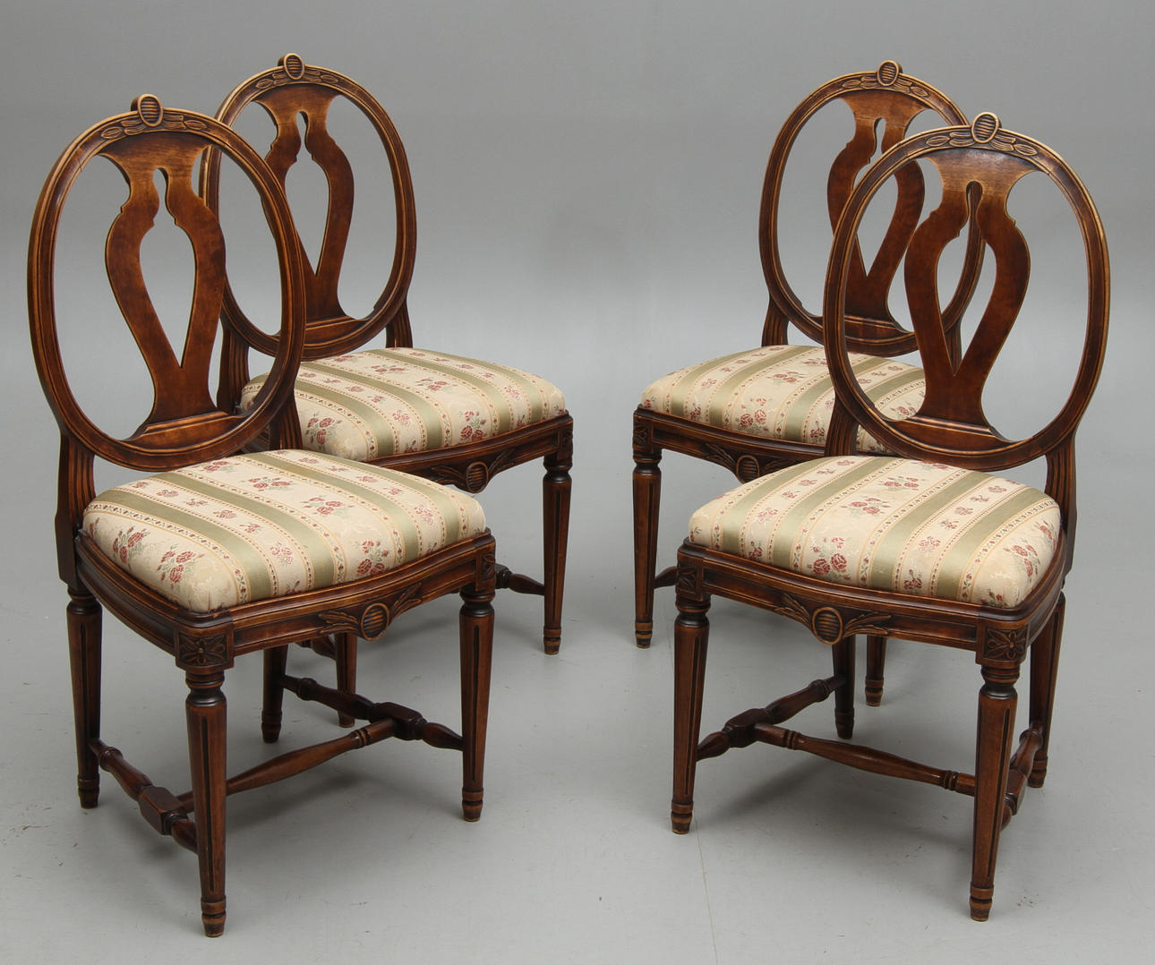 STOLAR 4 st, Svenska modellen, gustaviansk stil, 1900-tal.