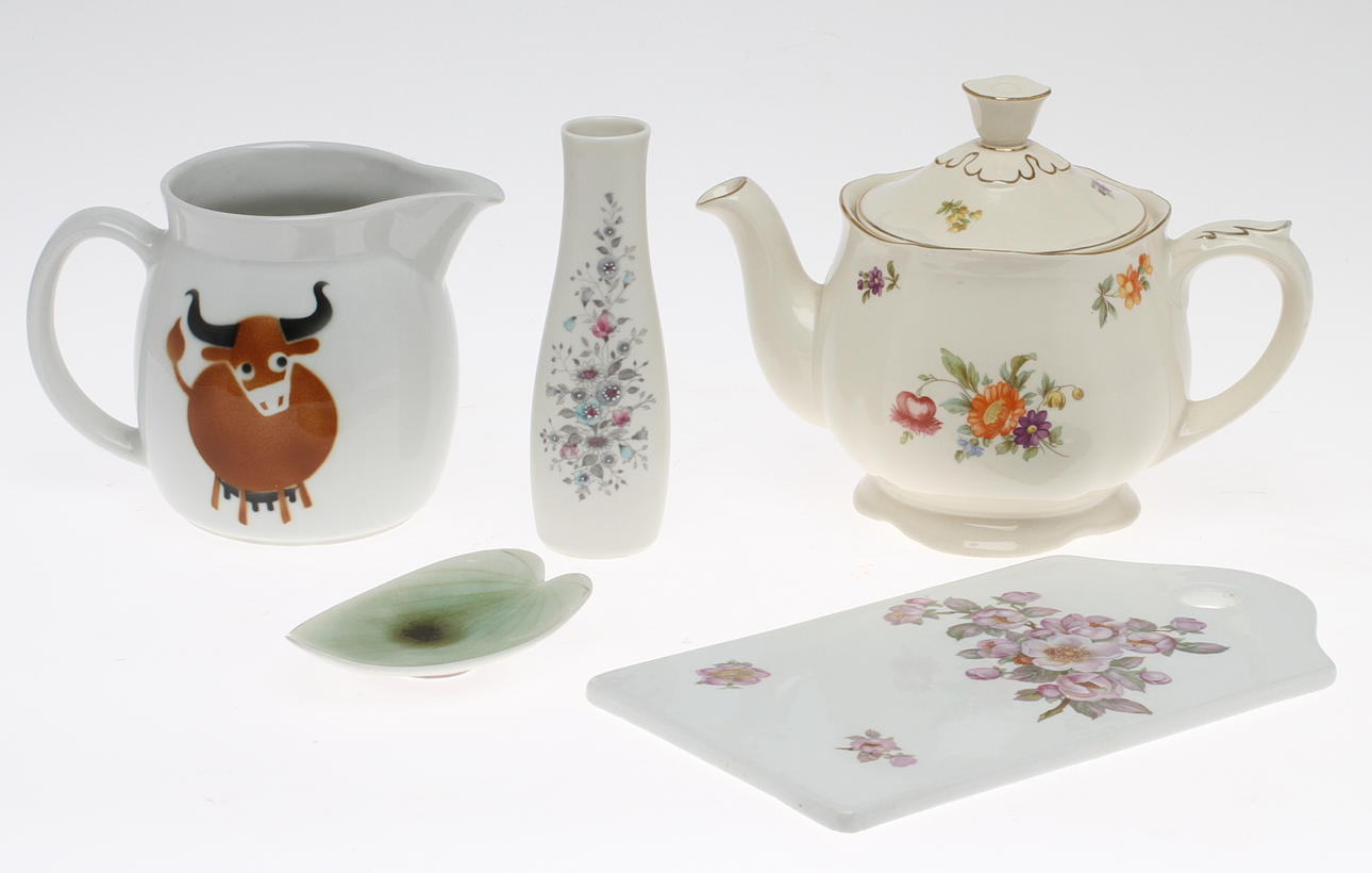 PARTI PORSLIN, 5 delar, Arabia, 1900-tal.