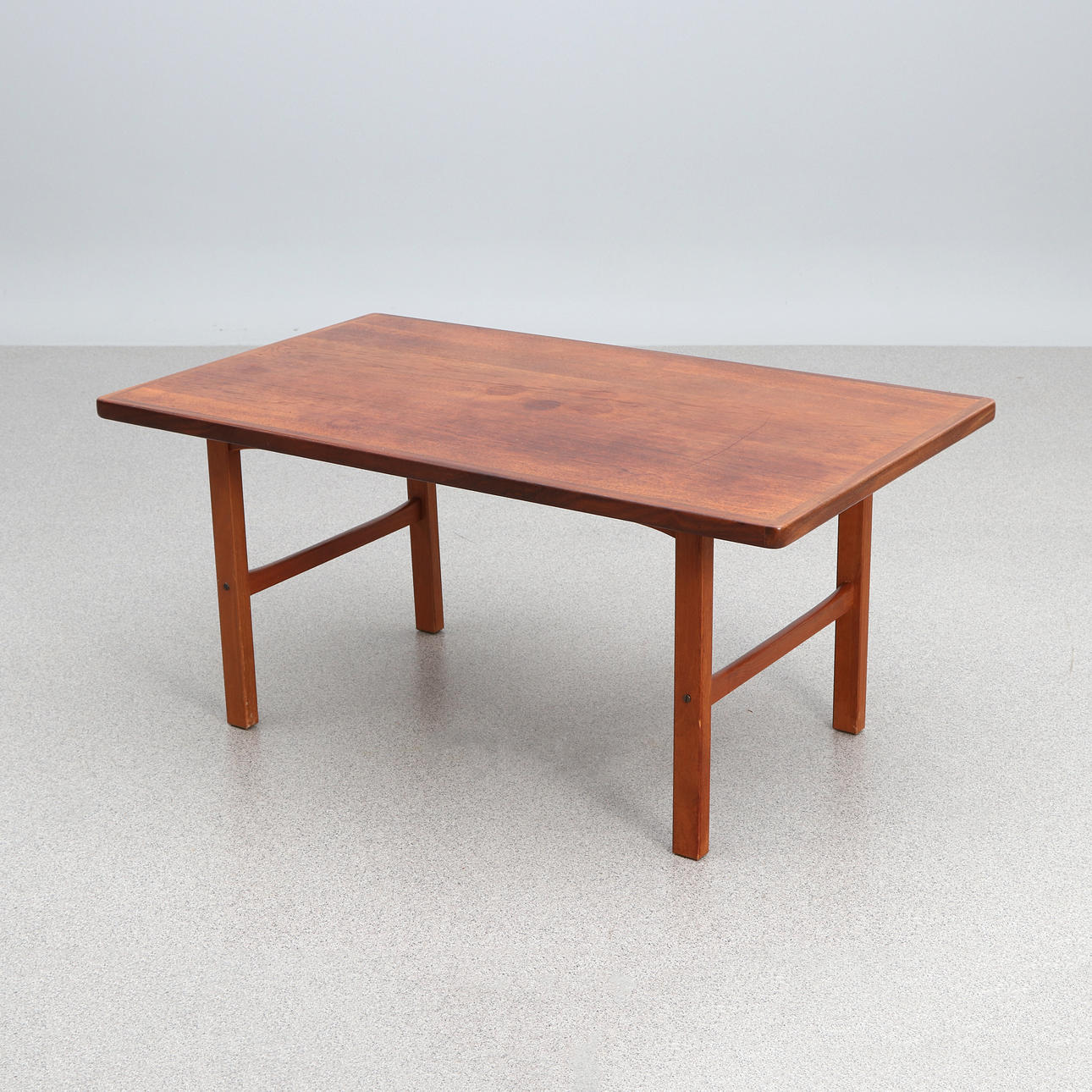 ALBERTS, COFFEE TABLE. It's teak. 1960s. Marked underneath.