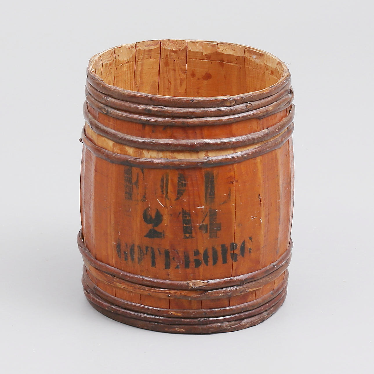 TUNNA, trä, Göteborg, 1900-tal.