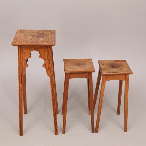 PIEDESTALER, 3 st, ek.