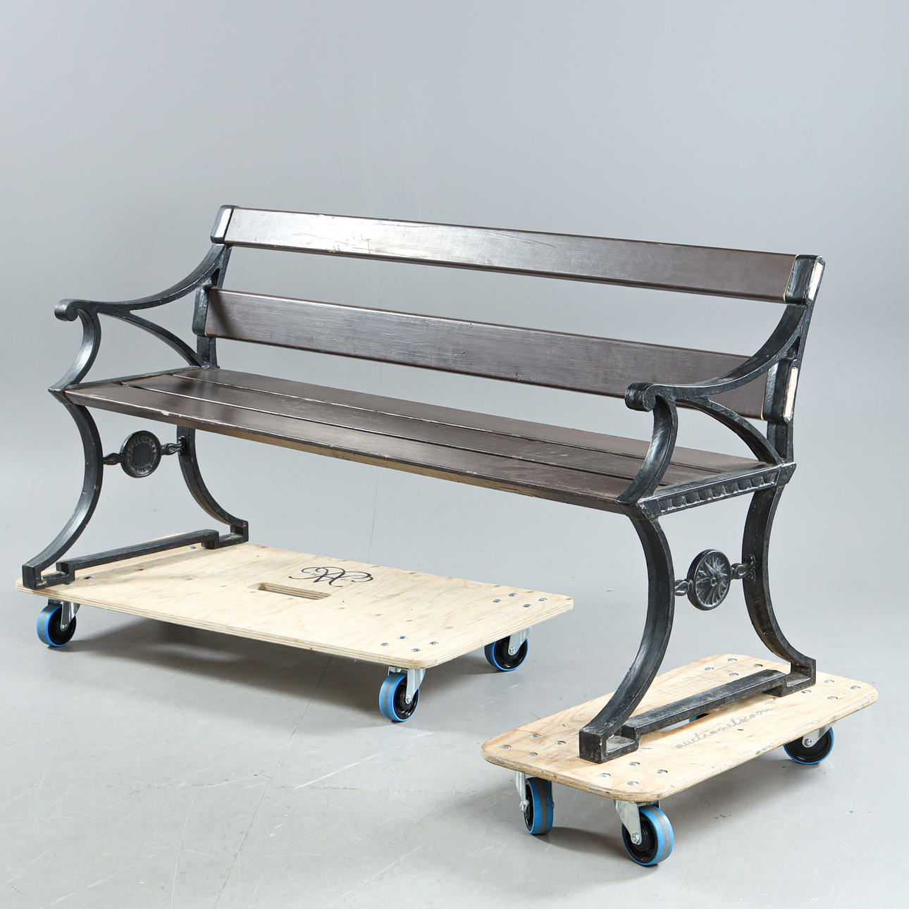 folke-bensow-parksoffa-nr-3-n-fveqvarns-bruk-swedish-grace-gavlar
