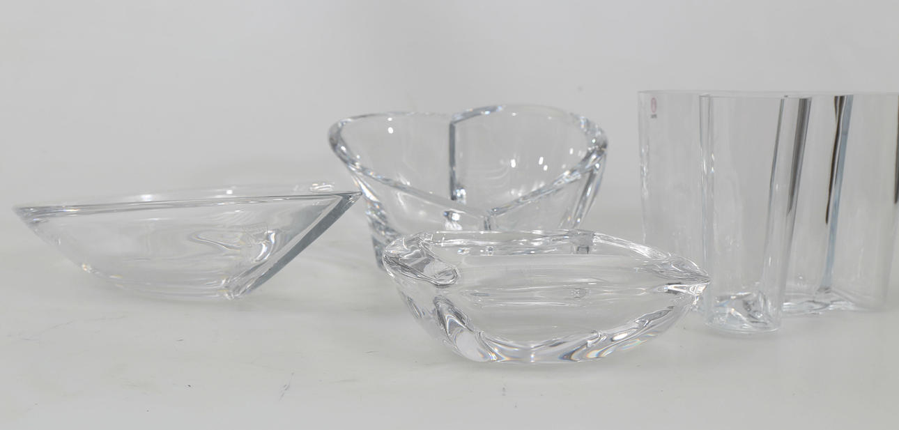 SKÅLAR OCH VAS, glas, Iittala och Orrefors, 1900-talets sista kvartal.