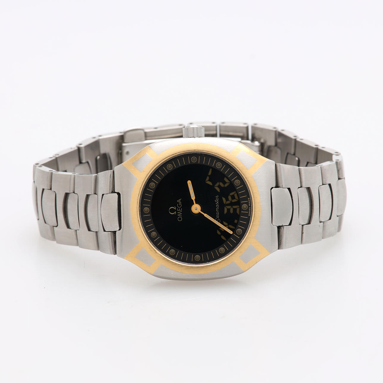 RANNEKELLO, teräs, Omega Seamaster Titane.