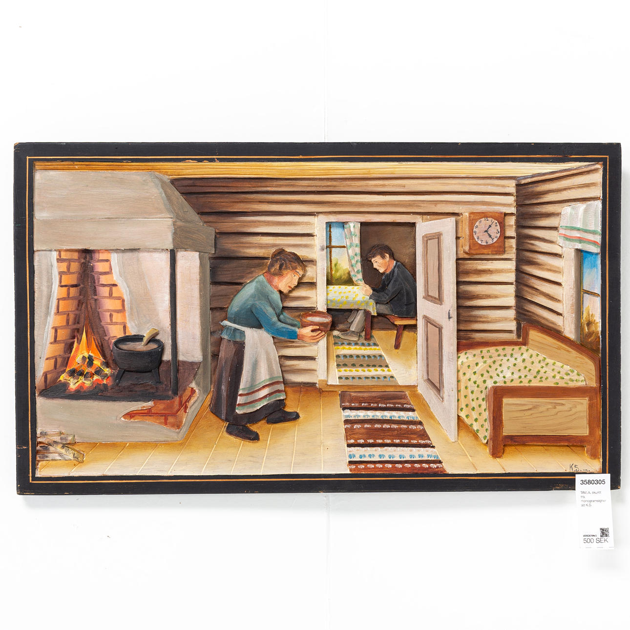 BORD, skåret træ, monogram signeret K.S.