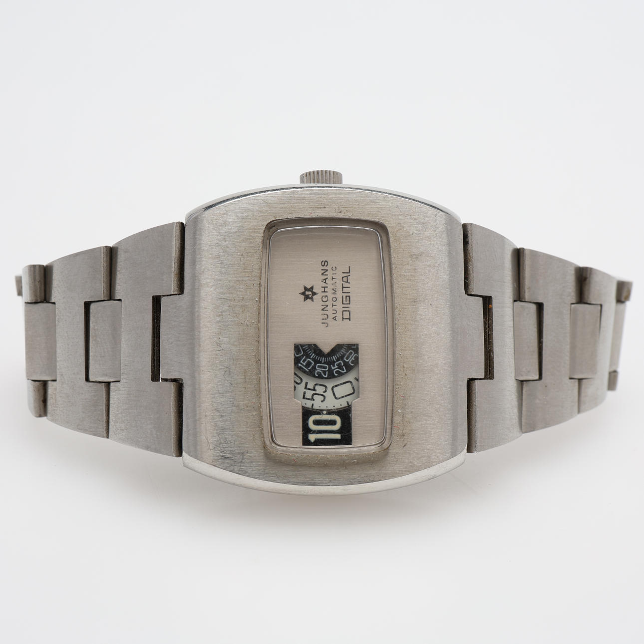 A MEN'S WRISTWATCH, JUNGHANS, “DIGITAL”, STEEL WITH AUTOMATIC ASSIGNMENT, 1970S.