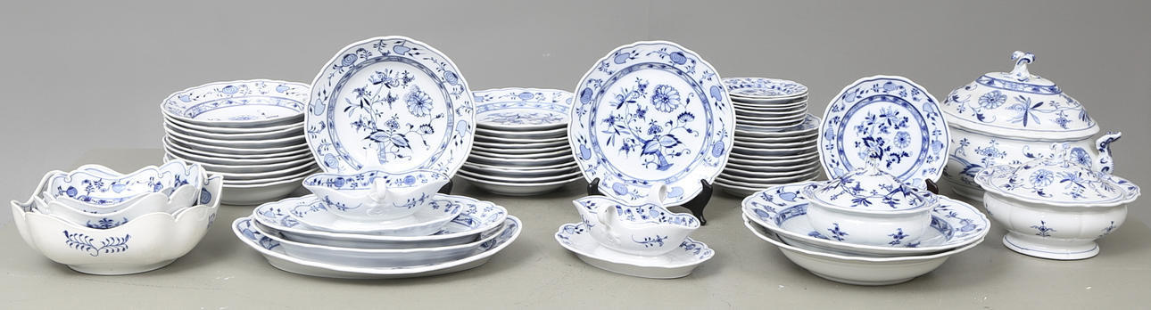 MATSERVIS, porslin, 58 delar, märkt Meissen, Teichert, 1900-tal.