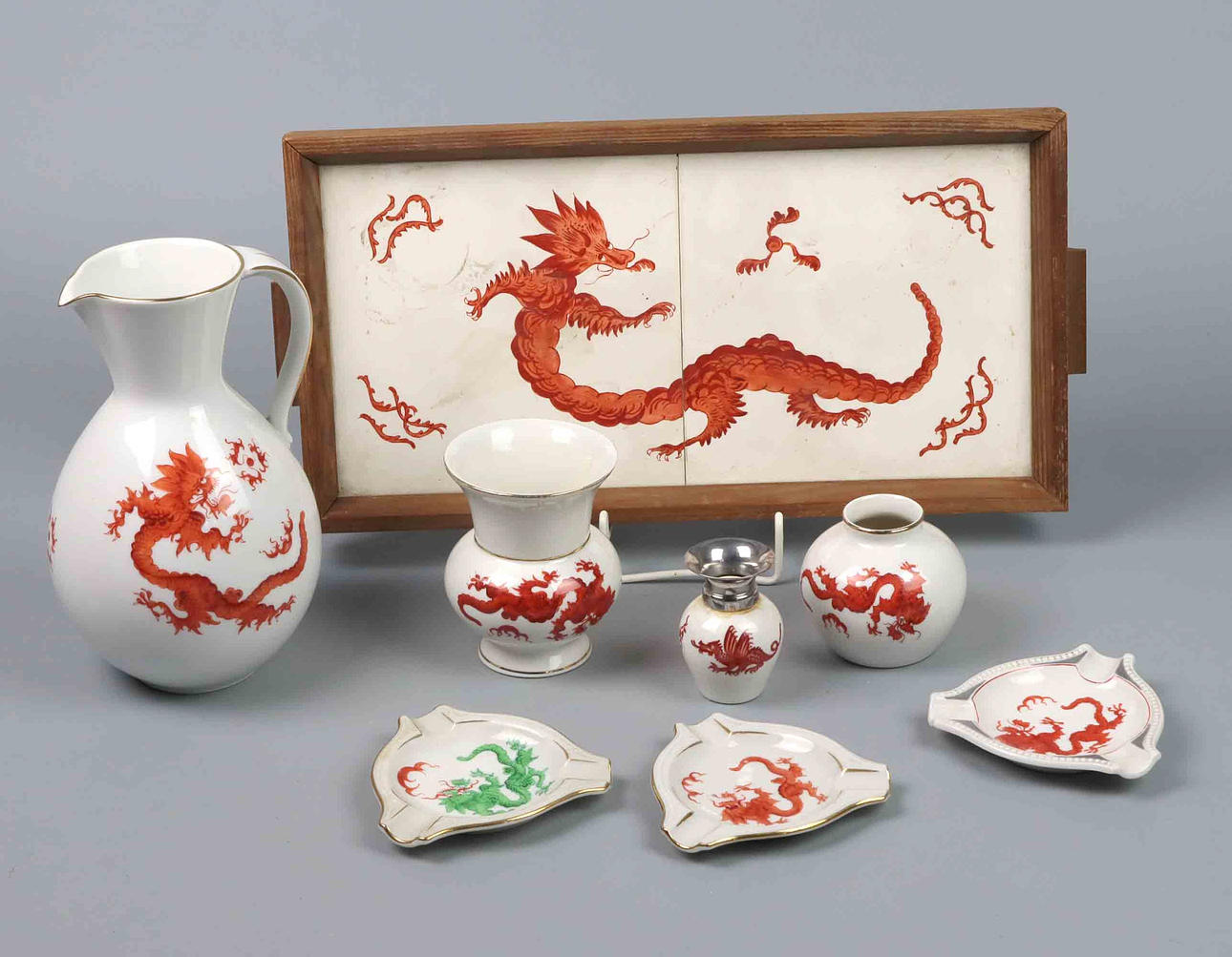 PORZELLANTEILE *MING DRACHE*.