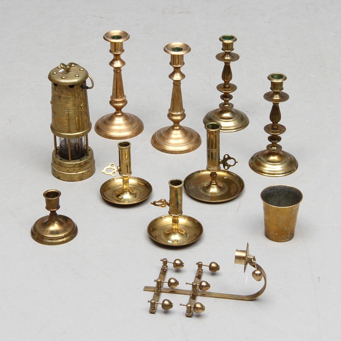 PARTI MÄSSING, 11 delar, bla Gruvlykta, 1900-tal.