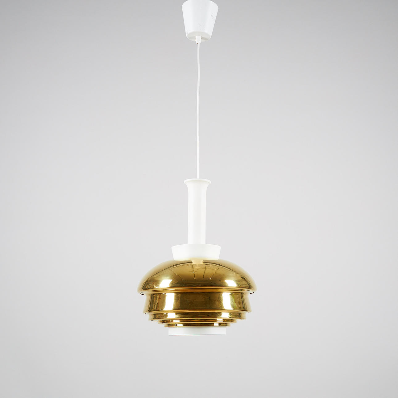 ALVAR AALTO. CEILING LIGHT, A335B Valaistustyö.