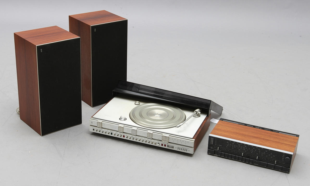 BANG & OLUFSEN. 4 delar, Beocenier 3500, Beomaster 1400.