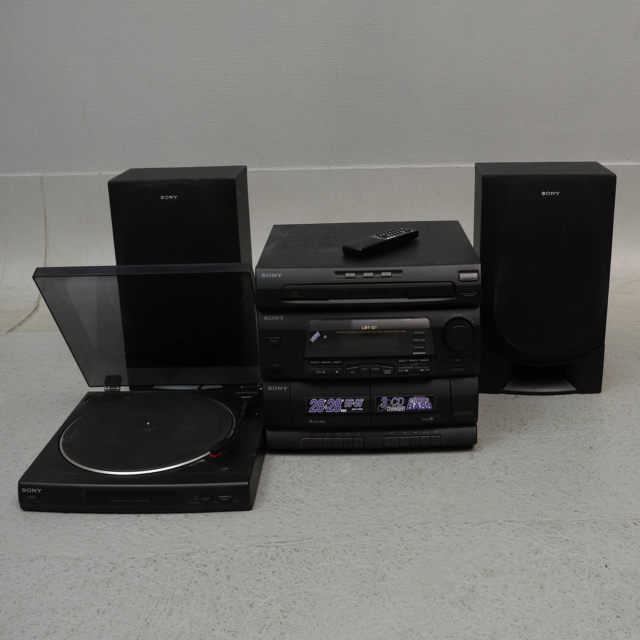 A Sony LBT-G1 stereo system, 1990s.