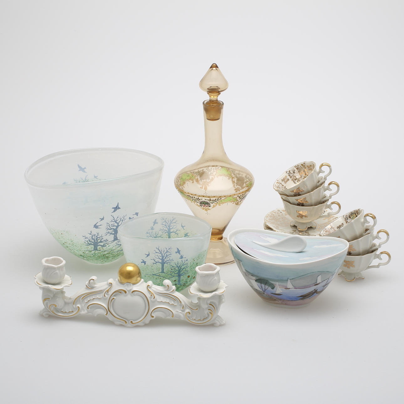 GLAS-och PORSLINSFÖREMÅL, Kosta Boda, Rosenthal m. m.