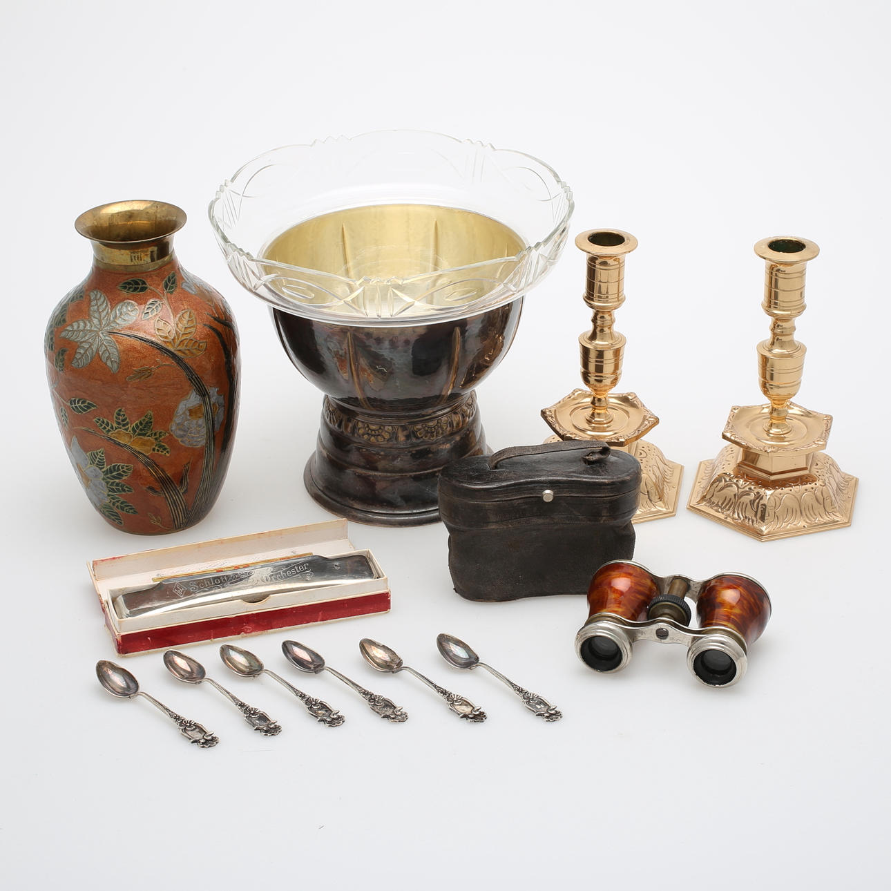 PARTI DIVERSE; munspel, teaterkikare, kaffeskedar silver m.m.