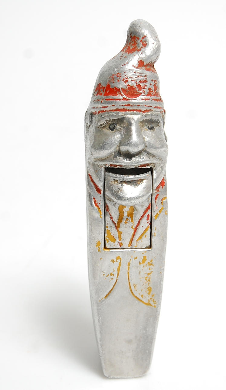 NÖTKNÄCKARE, aluminium, 1900-talets mitt.